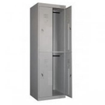 Металлический шкаф с двумя дверями ШРК-24-800